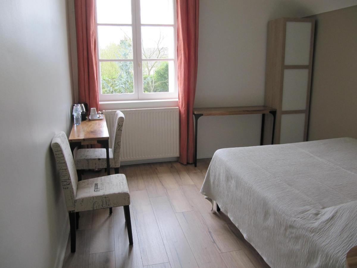 L'Atelier Du Chateau Saint-Ay Eksteriør bilde